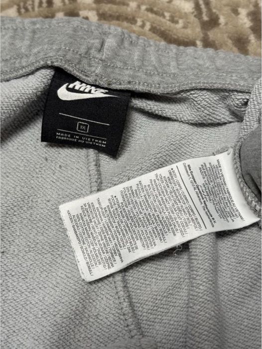 Штани nike solo swoosh