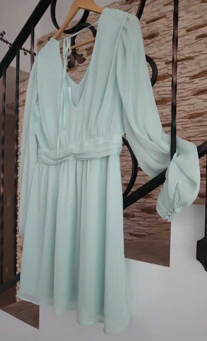 Sukienka o rozkloszowanym kroju