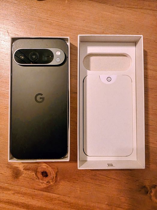 Google Pixel 9 Pro 256GB como novo - com garantia, fatura de compra, caixa original e duas capas