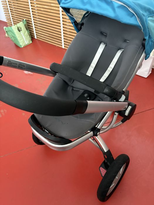 Carrinho Quinny em bom estado de funcionamento.