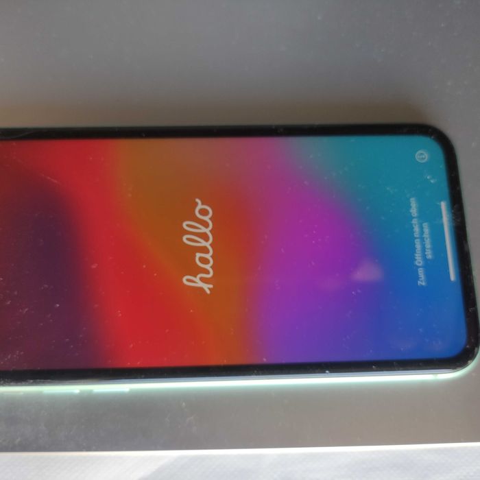 iPhone 11 iPhone 11