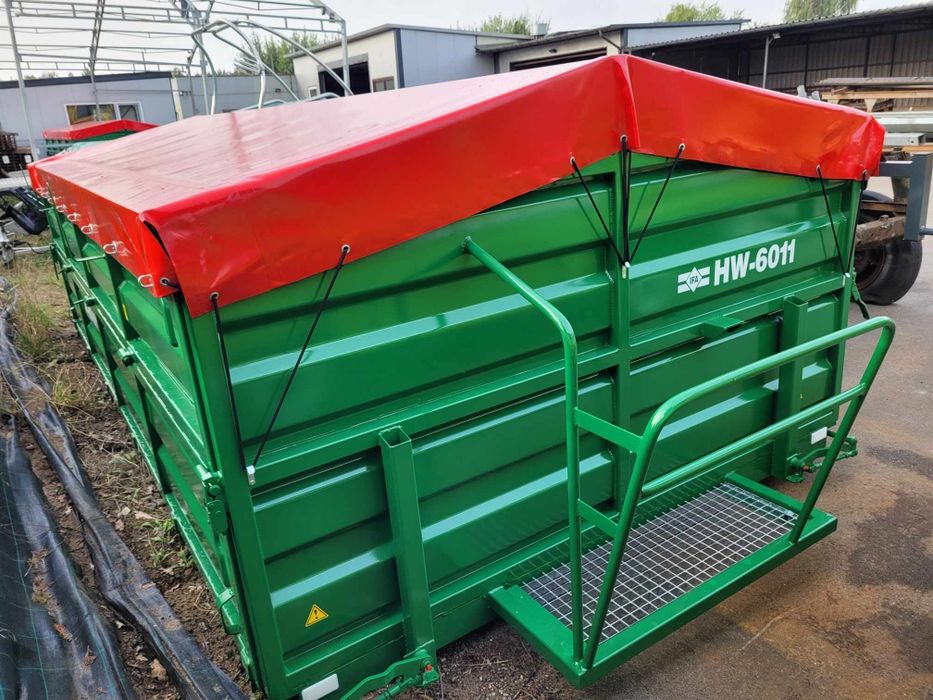 Zabudowa przyczepy rolniczej HL 6011 HW