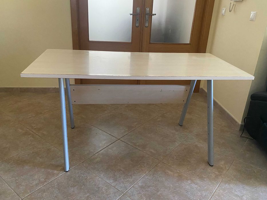 cadeira de escritorio e mesa  usadas