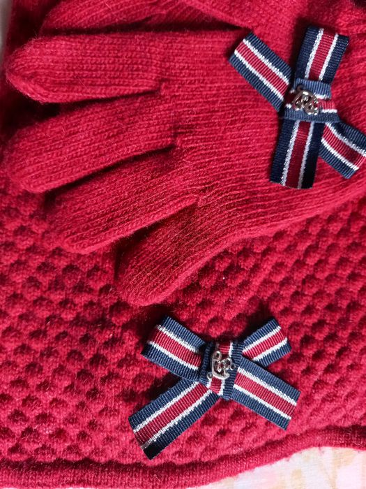 Conjunto de cachecol, gorro e luvas - tam. 2 - Lion Of Porches