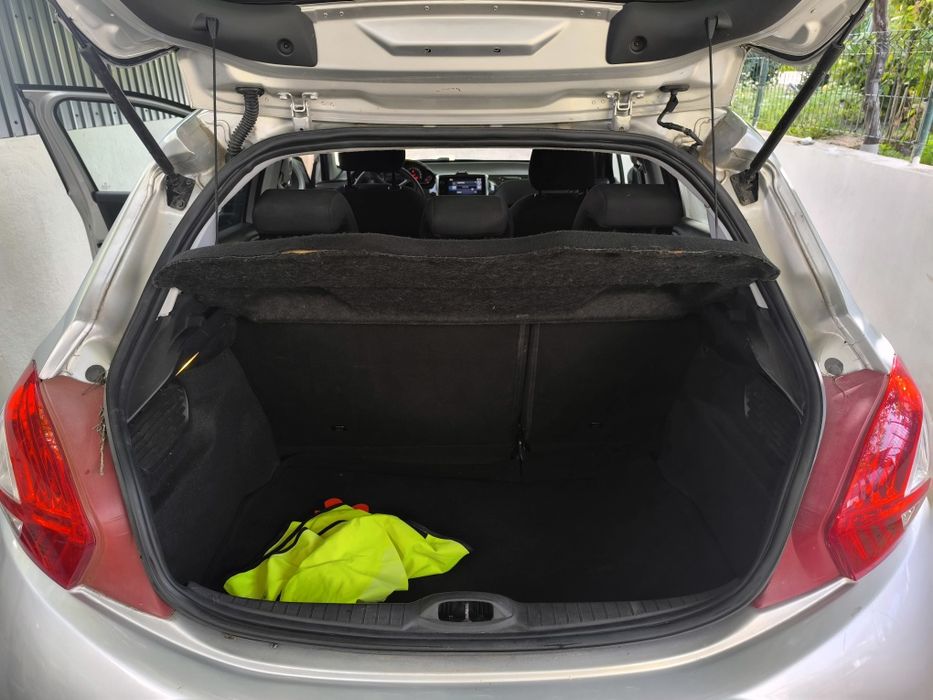 Peugeot 208 HDI 1,4 2014