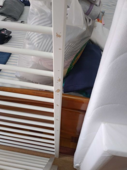 Berço + Colchão + Muda Fraldas "Base" + Secretaria