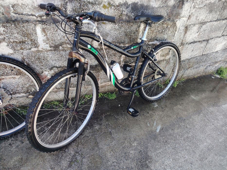 2 bicicletas para venda.  Montanha