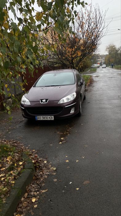 Продам своє авто .