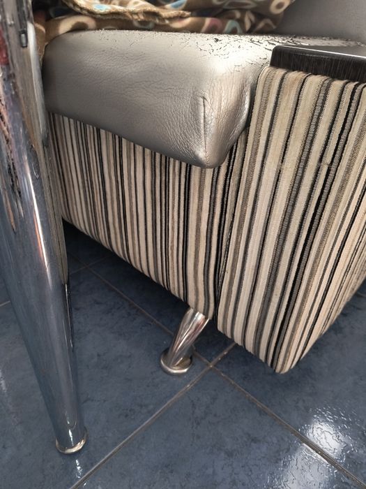 Продам кухонний угол под перетяжку