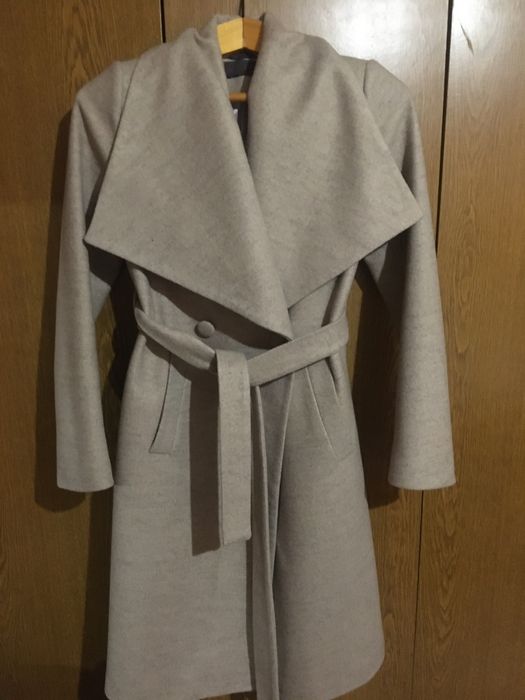 Пальто осіннє 46 розмір