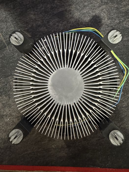 Процесор Intel Core i5-7400 3.0GHZ разом з кулером