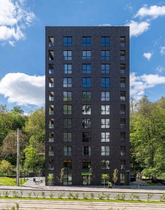 Продаж трикімнатної квартири в будинку бізнес-класу ЖК Silver Flow