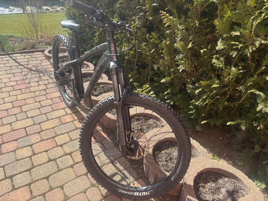 Rower DARTMOOR Hornet 27.5" M