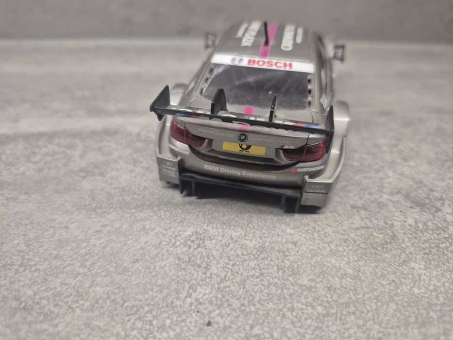 Carrera Digital 132 BMW M4 DTM