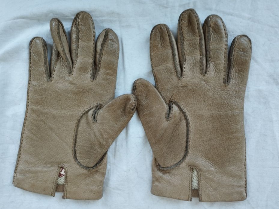 Перчатки женские идеальное состояние