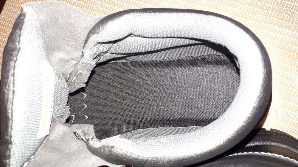 Sapatos de trabalho (Novos)