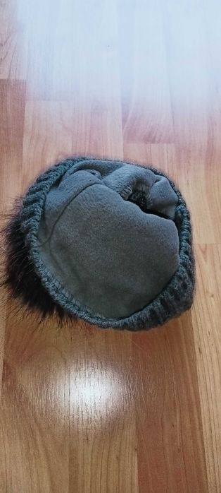 Zimowa czapka  pomponem