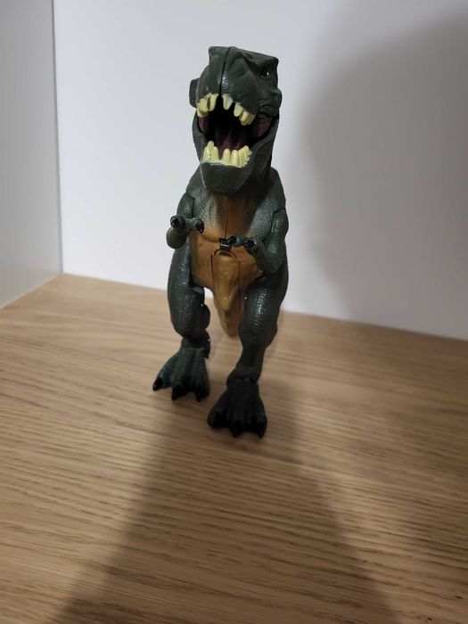 Chodzący dinozaur / tyranozaur