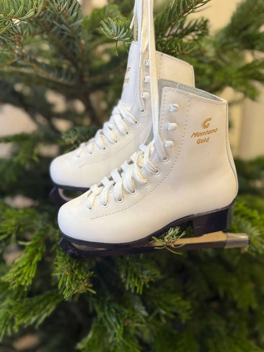 Фігурні ковзани Montana Gold, в ідеальному  стані. 
розм