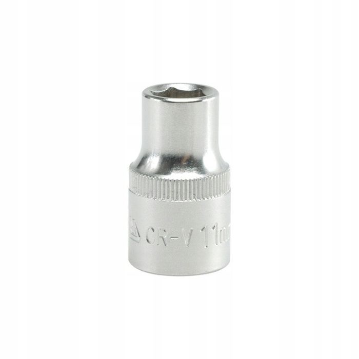 Nasadka krótka YATO YT-1204 11mm 1/2"6-kąt. Cv 38mm długość