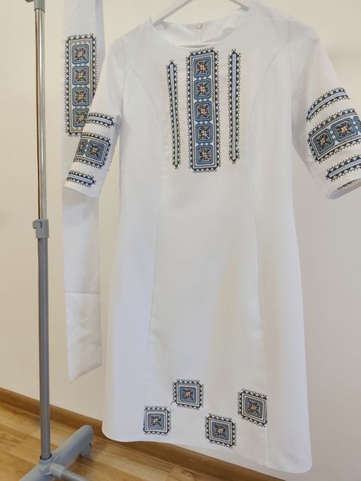 Вишите плаття, вишиванка