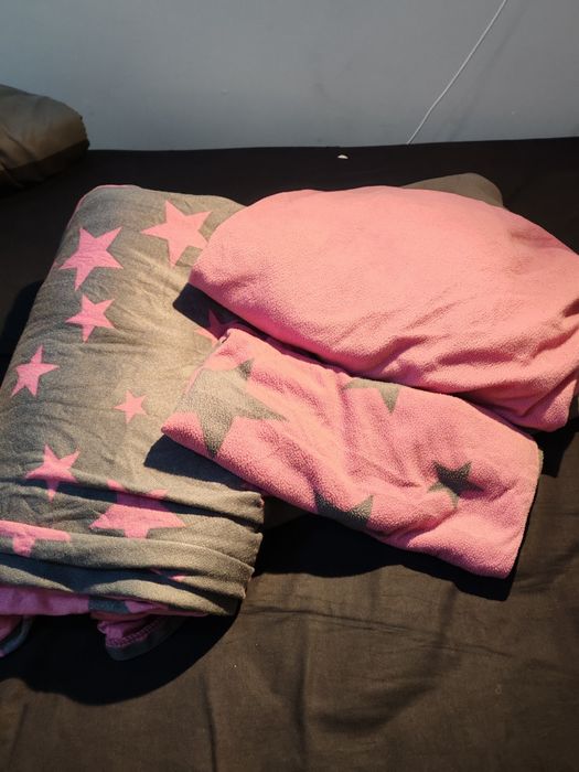 Vendo conjunto de lençóis polares de solteiro