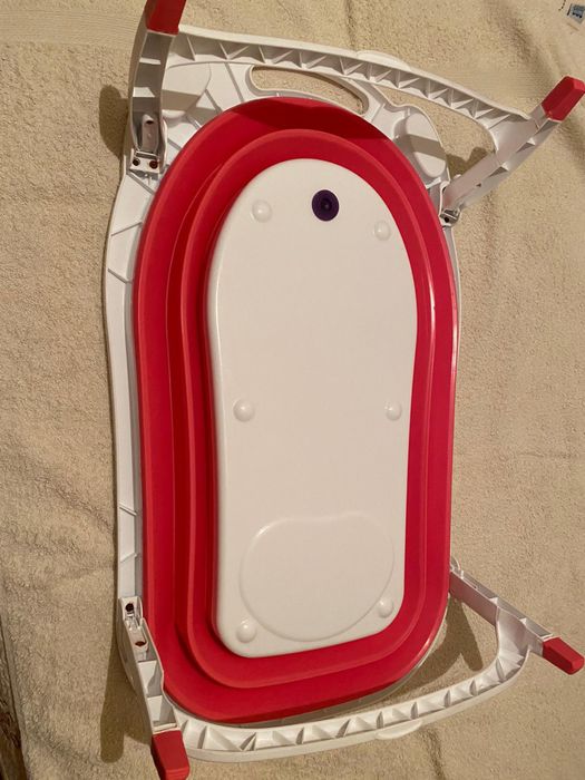 Prática banheira com design dobrável