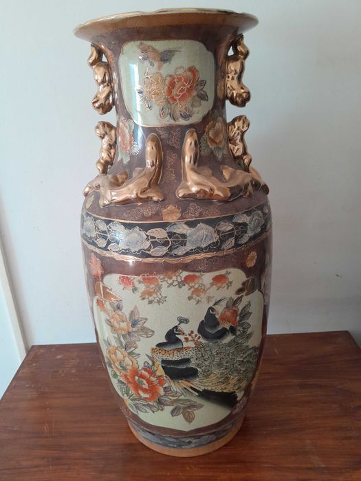 Jarrāo antigo com 61cm de altura