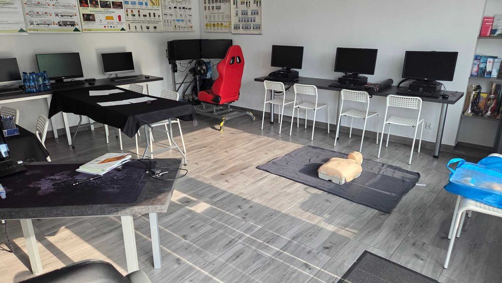 Kurs UDT wózek widłowy, lub HDS. Jelenia Góra