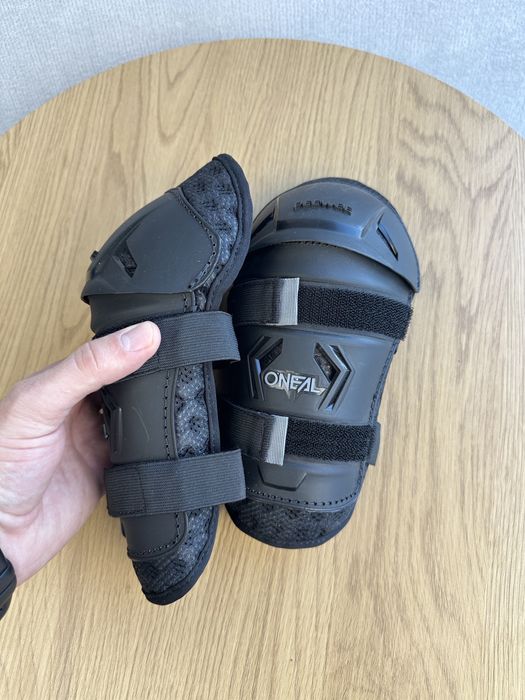 Oneal peewee knee guard захист колін