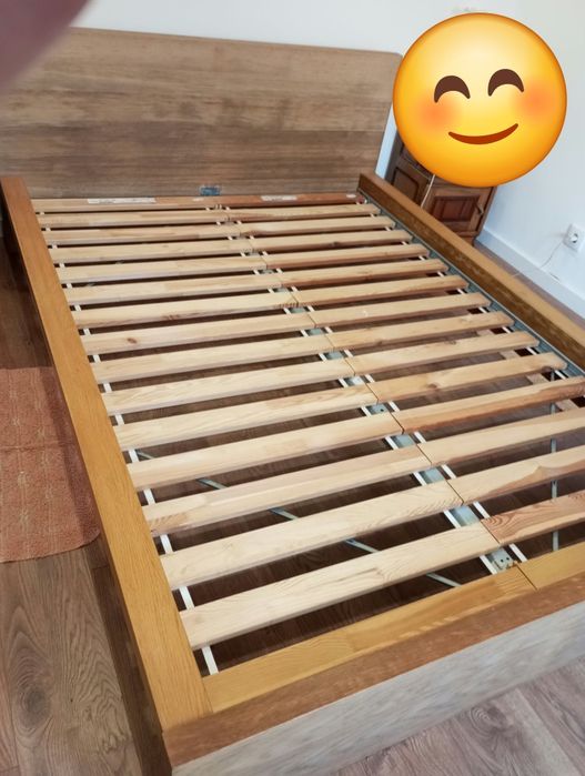 Cama de casal IKEA