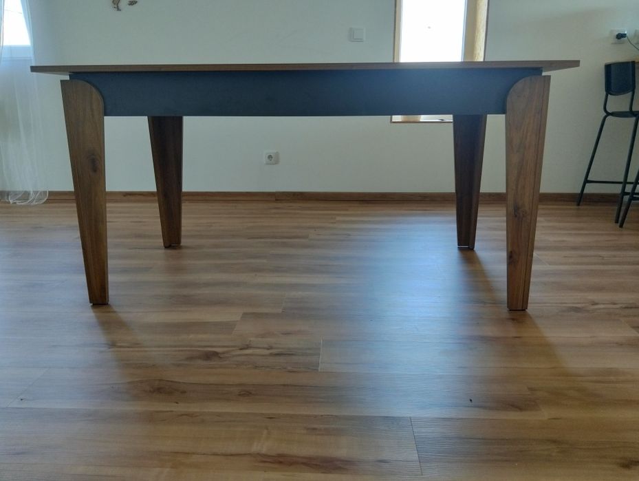 Vendo Mesa de jantar