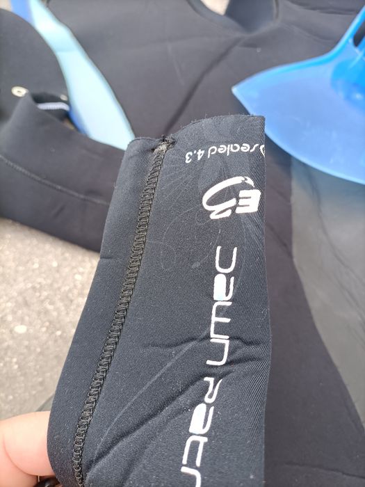 Fato de surf mulher + meias e barbatanas