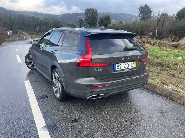 Volvo V60 Cross Coutry