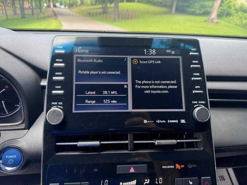 2019 Toyota Avalon Hybrid