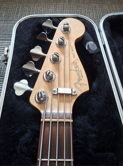 Fender Jazz Bass V