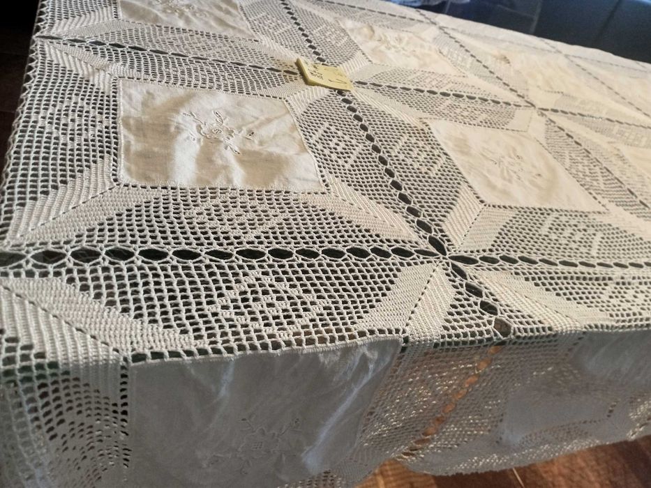 Toalha Linho e Crochê