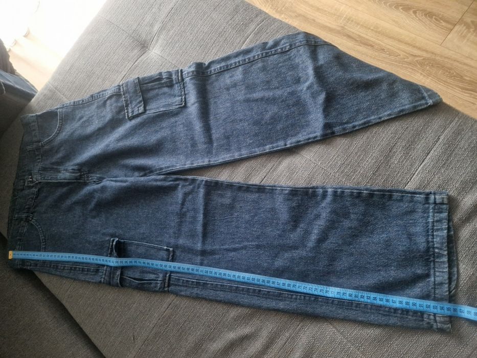 Джинси широкі на дівчинку підлітка