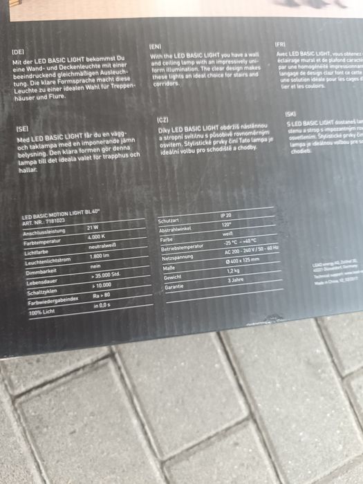 Candeeiro de tecto novo