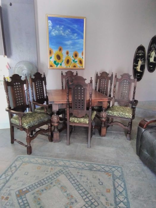 Dining table and chairs vintage/ antique