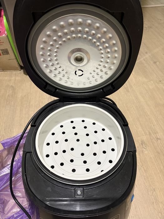 Мультиварка/пароварка Philips. Хороший стан.