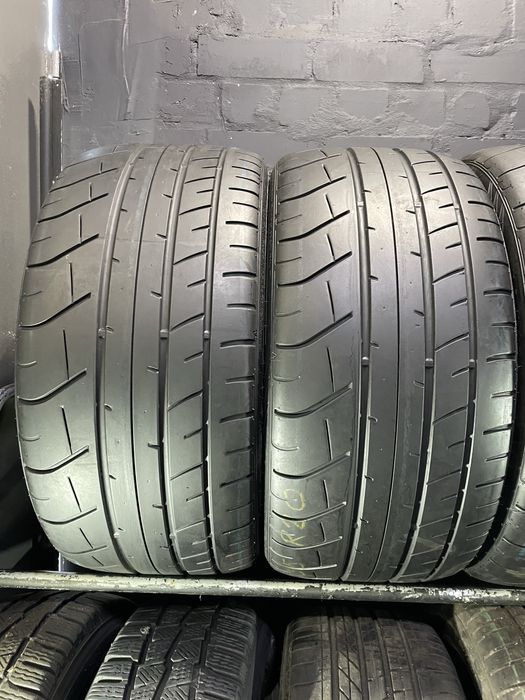4шт Run Flat різноширокі від Nissan GT-R 255/40 + 285/35 R20 Dunlop GT600 DSST