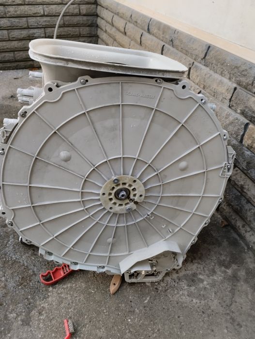 Бак с барабаном на стиральную машину Вирпул Аристон