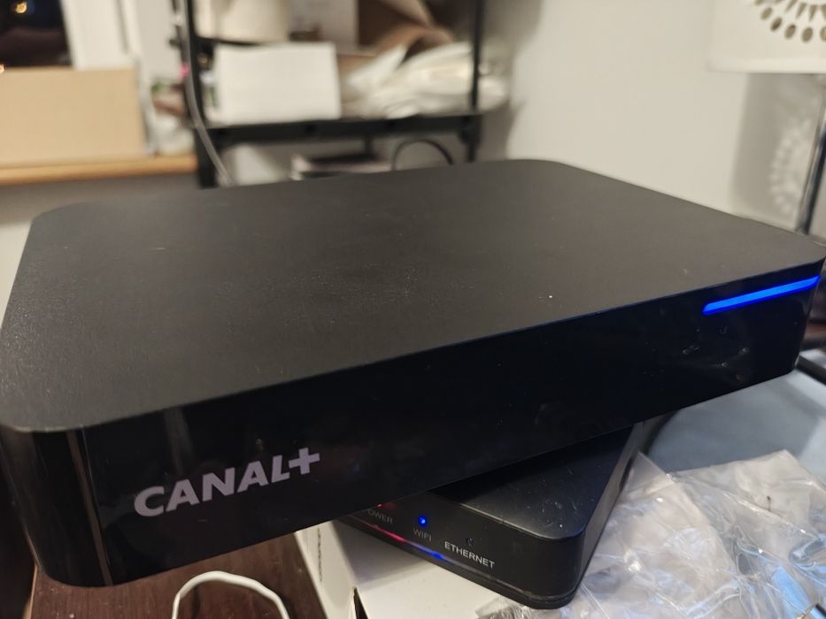 Canal+ BOX 4K, tuner DVB-T2 HEVC, Android TV ,Najnowszy launcher WOLF!
