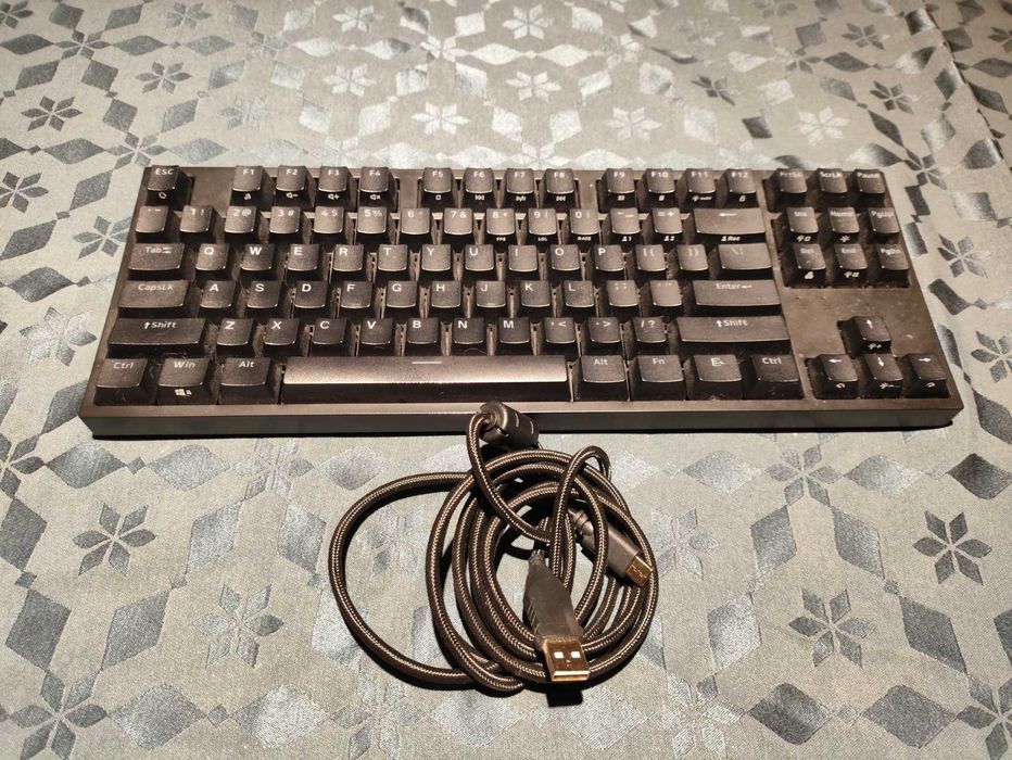 Genesis Thor 404 TKL