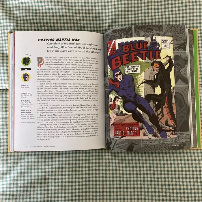 Livro “The Legion of Regrettable Supervillains”, de Jon Morris