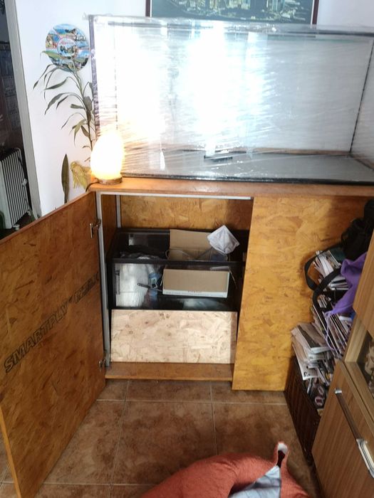 Vendo Os Aquários Todos