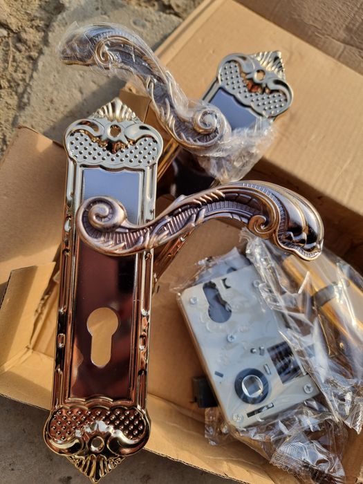 Nowy komplet klamek RETRO złote pałacowe + zamek i wkładka