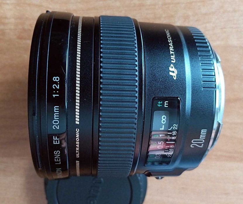 Obiektyw Canon EF 20mm 2,8 USM