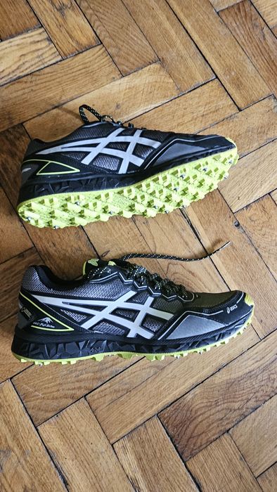 Buty do biegania ASICS Gel-FujiSetsu GTX – Kolce + GORE-TEX – Rozmiar 44